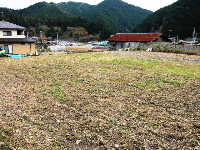 写真2-1-8　上野尻の牛市場跡