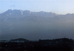 東予市から見た石鎚山