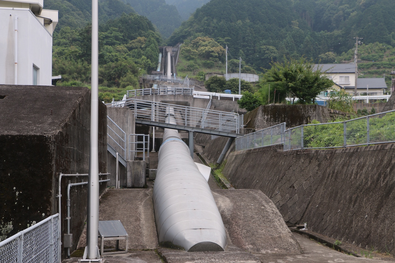 ⑤銅山川発電所につながる排水管