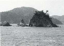 写真3-2-31　緑のよみがえった四十島（ターナー島）