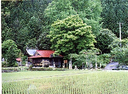 平家伝説を伝える熊野神社