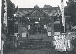 写真2-2-27　大西神社境内